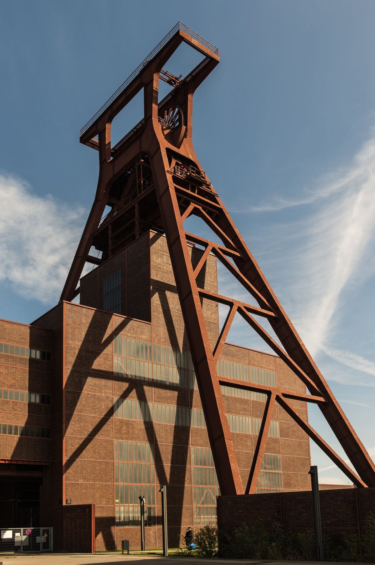 Förderturm der Zeche Zollverein im Ruhrgebiet